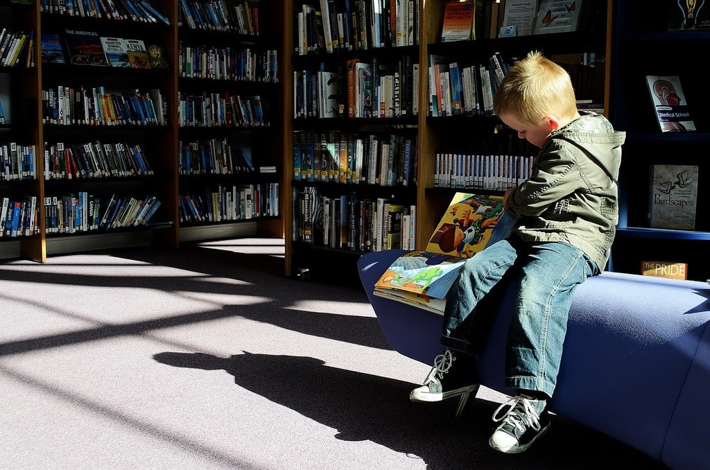 Comment les jouets sensoriels aident au développement des tout-petits